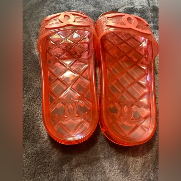 Chanel Jelly Slides - Picture 4 of 15